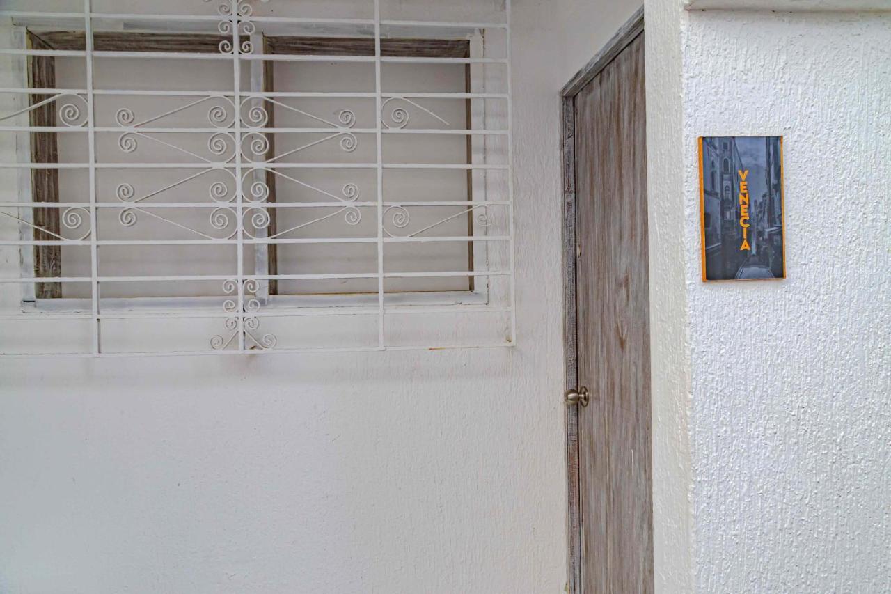Luna Cartagena Airport Hotel Exterior photo